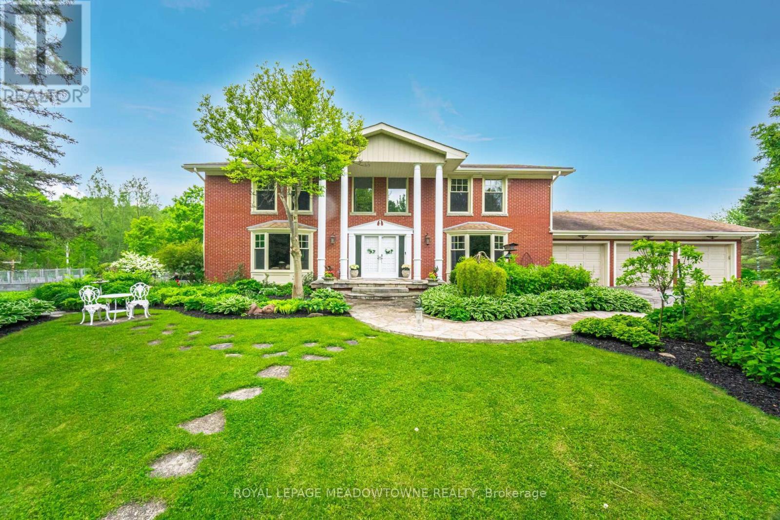 












11302 REGIONAL 25 ROAD

,
Halton Hills,




Ontario
L7J2M1


