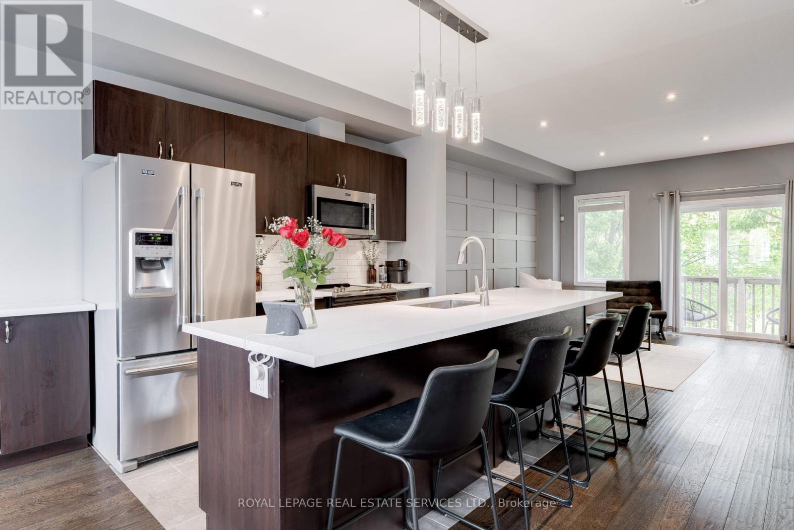 












17 - 122 DUNDAS STREET E

,
Hamilton,




Ontario
L9H7N3

