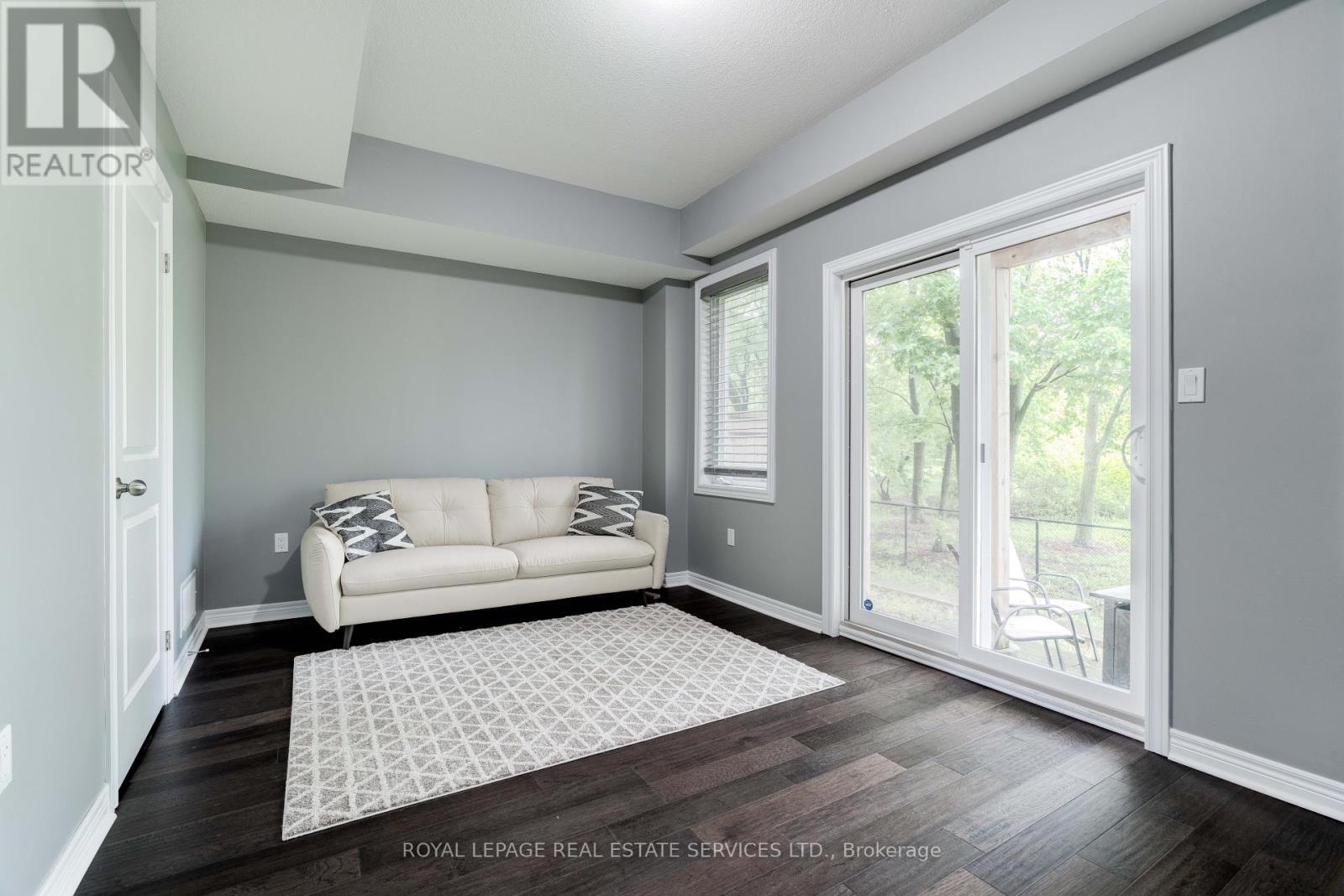 












17 - 122 DUNDAS STREET E

,
Hamilton,




Ontario
L9H7N3

