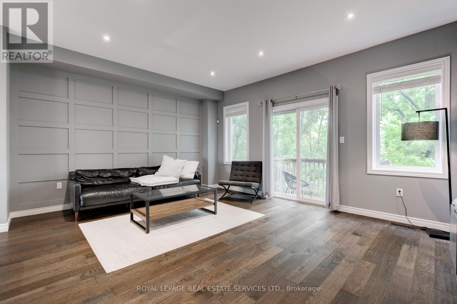 












17 - 122 DUNDAS STREET E

,
Hamilton,




Ontario
L9H7N3

