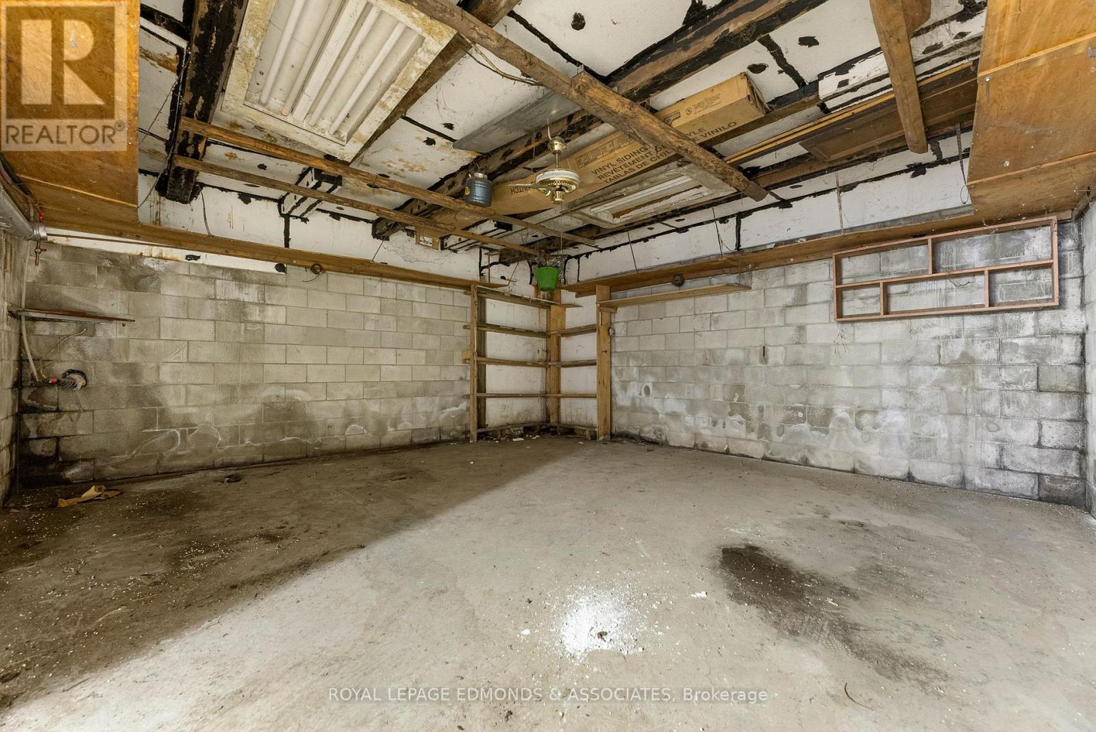 












87 COBBLE STONE LANE

,
Whitewater Region,




Ontario
K0J1K0

