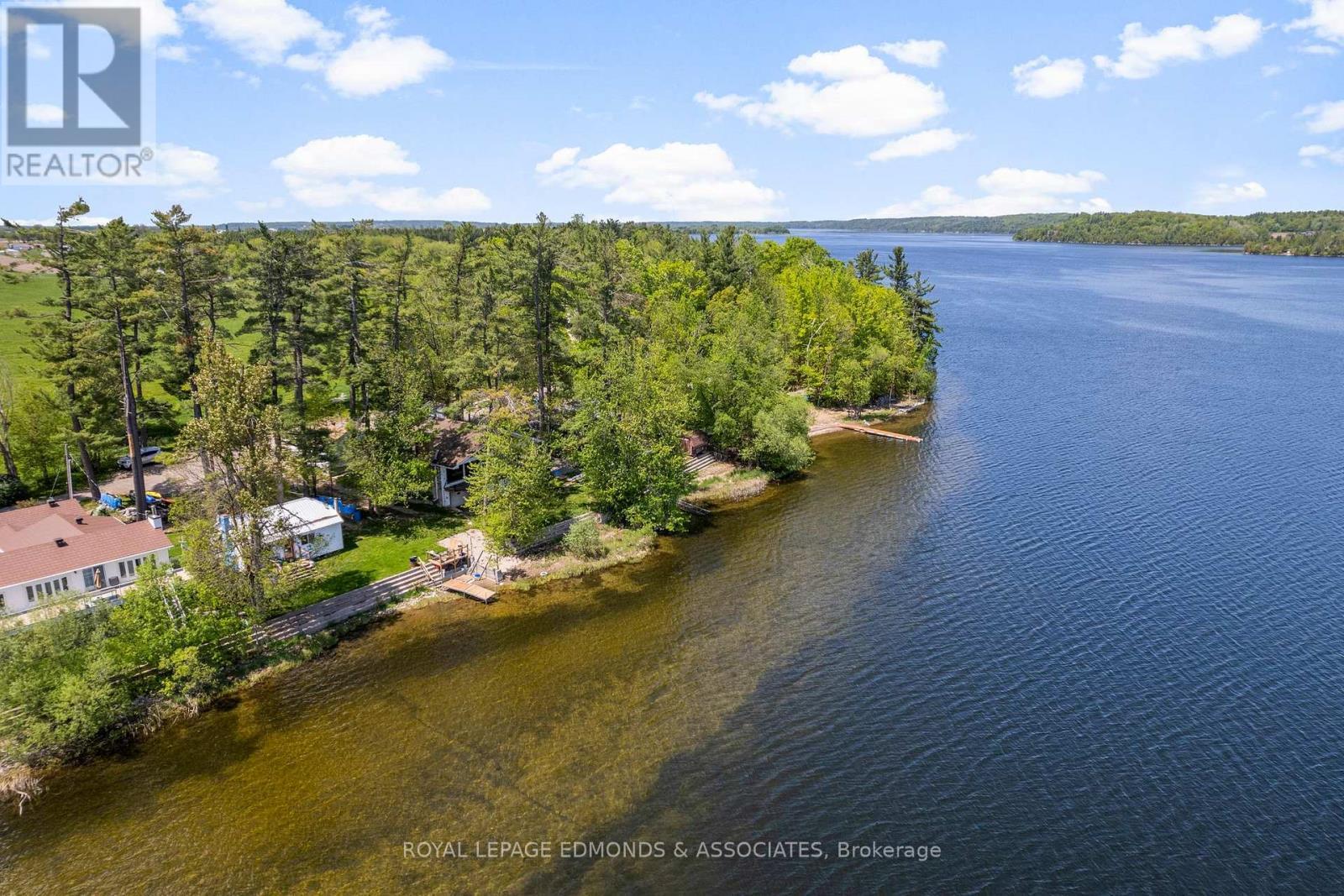 












87 COBBLE STONE LANE

,
Whitewater Region,




Ontario
K0J1K0

