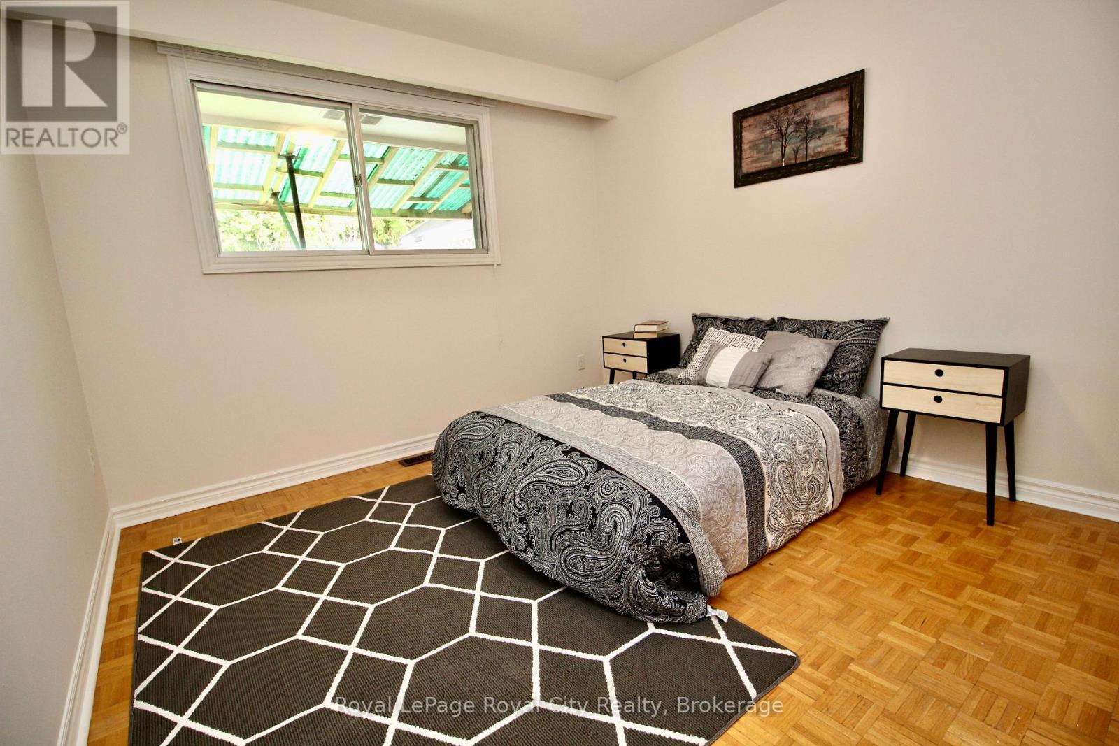 












188 ALMA STREET N

,
Guelph (Junction/Onward Willow),




Ontario
N1H5X5

