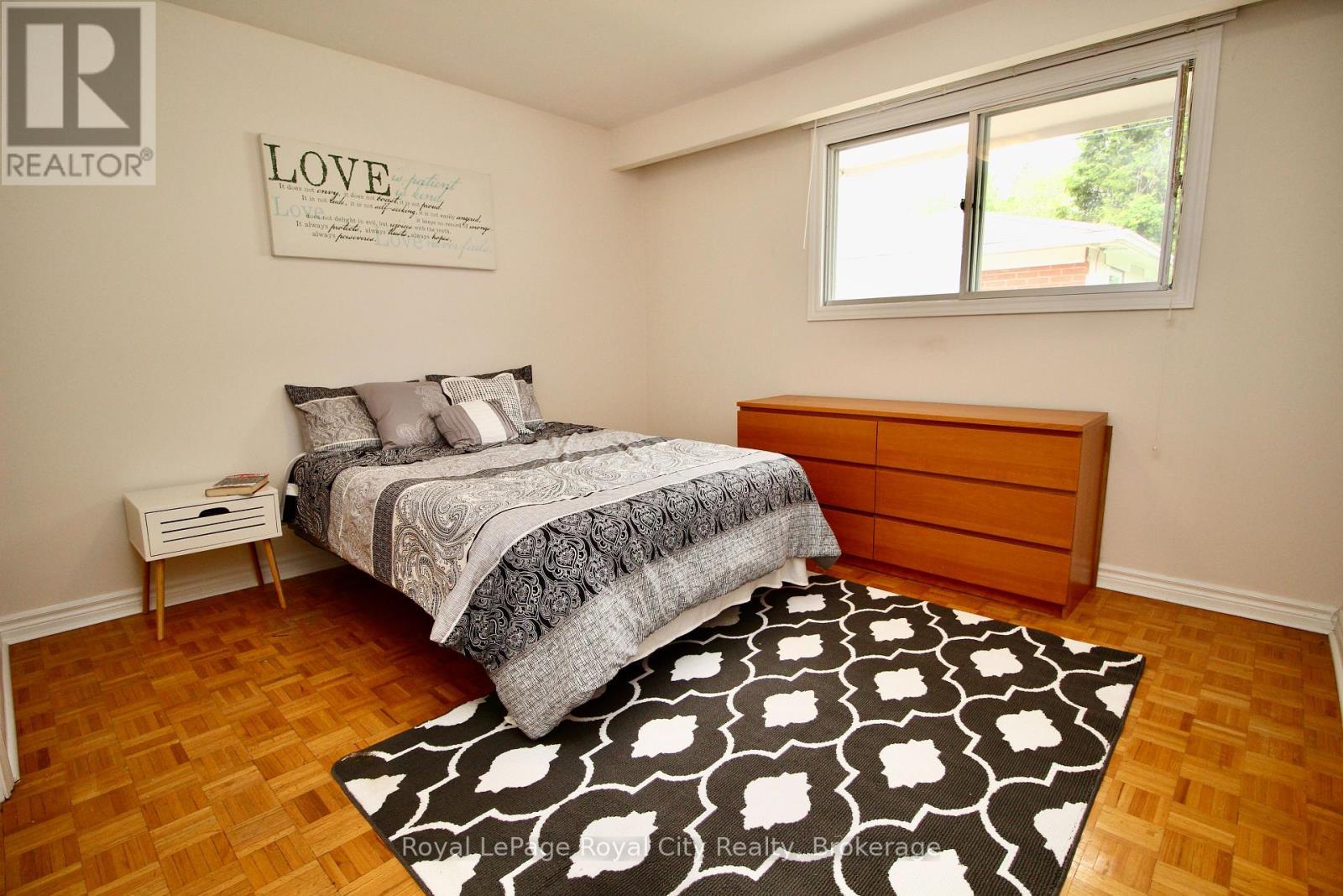 












188 ALMA STREET N

,
Guelph (Junction/Onward Willow),




Ontario
N1H5X5

