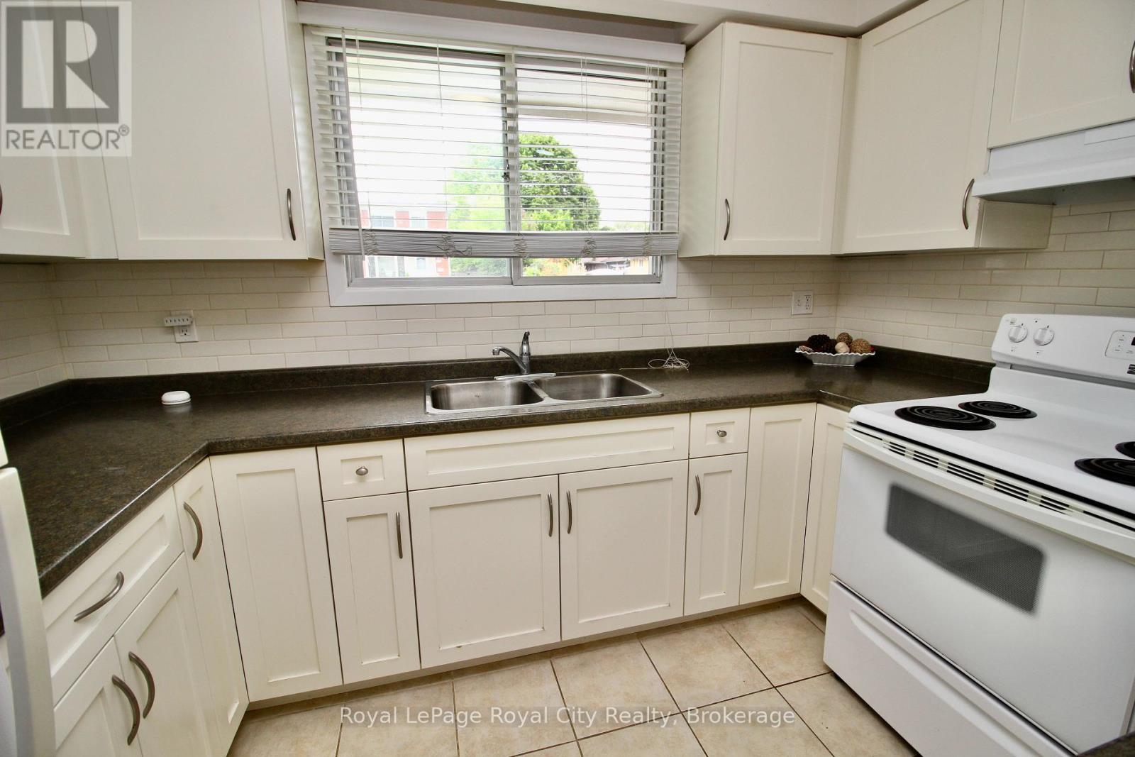 












188 ALMA STREET N

,
Guelph (Junction/Onward Willow),




Ontario
N1H5X5

