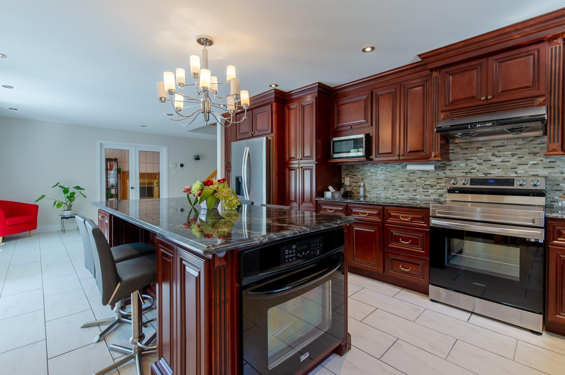 









8993


Crois. Richmond

,
Brossard,




QC
J4X2R9

