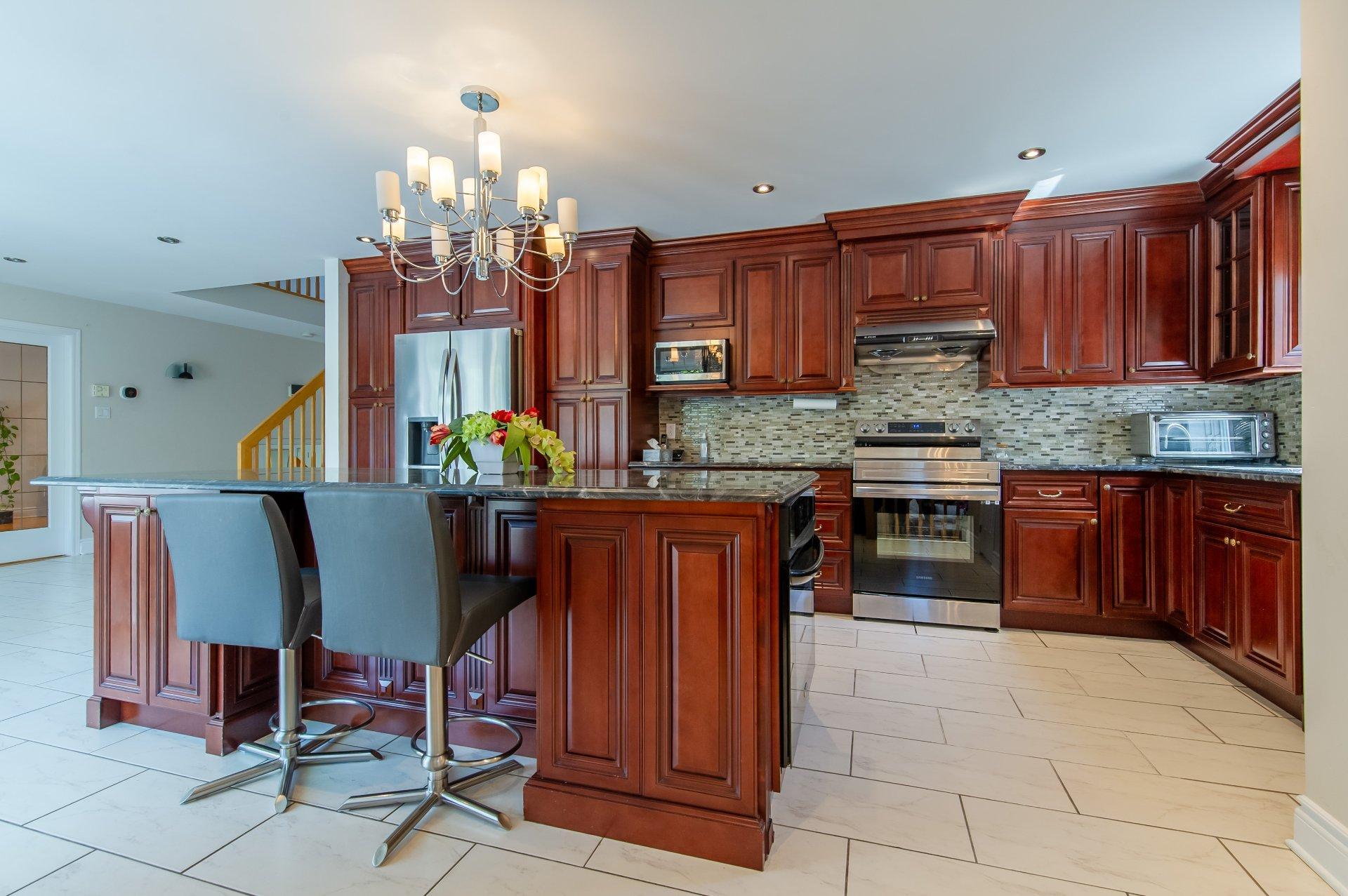 









8993


Crois. Richmond

,
Brossard,




QC
J4X2R9

