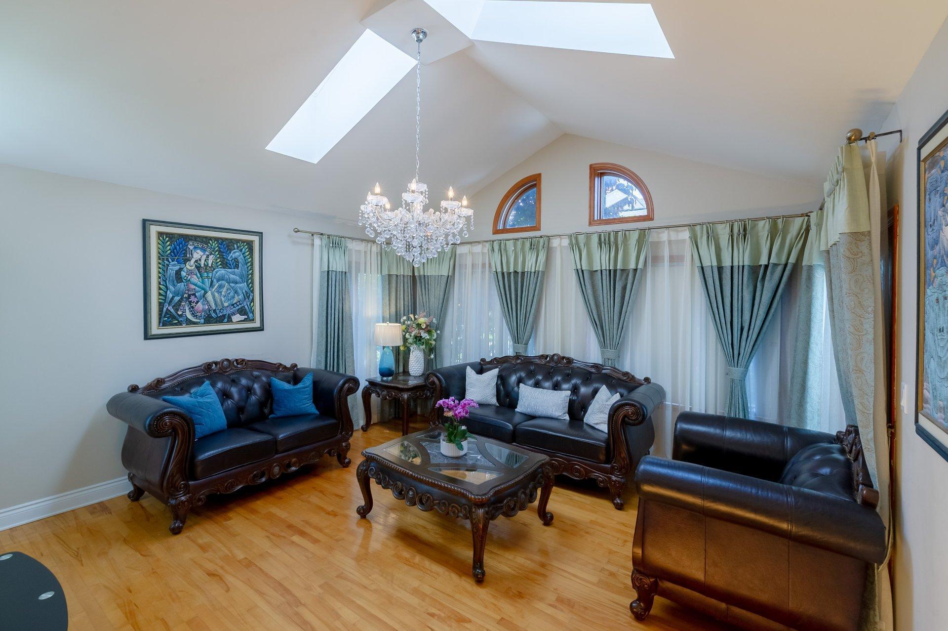 









8993


Crois. Richmond

,
Brossard,




QC
J4X2R9


