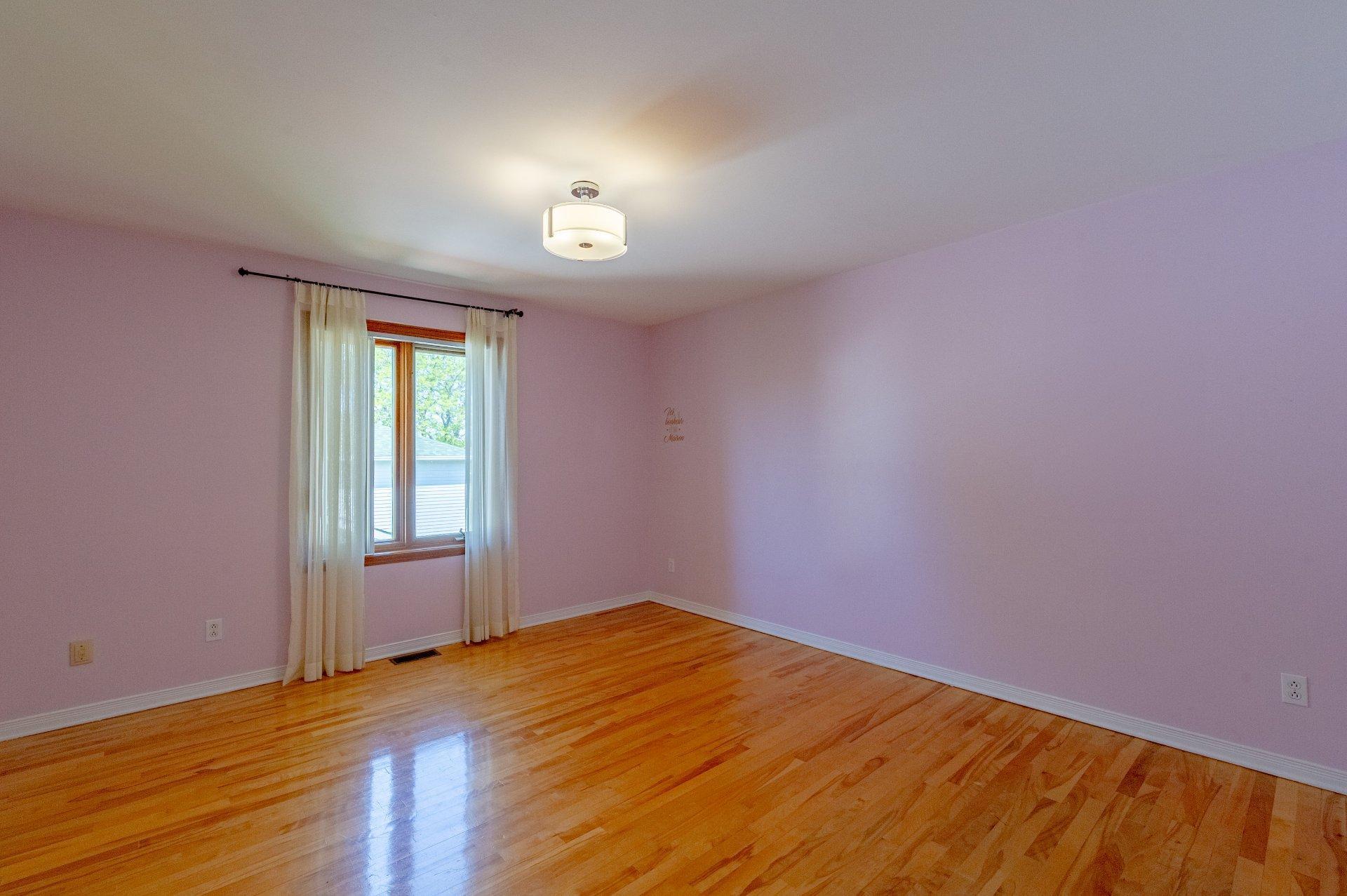 









8993


Crois. Richmond

,
Brossard,




QC
J4X2R9

