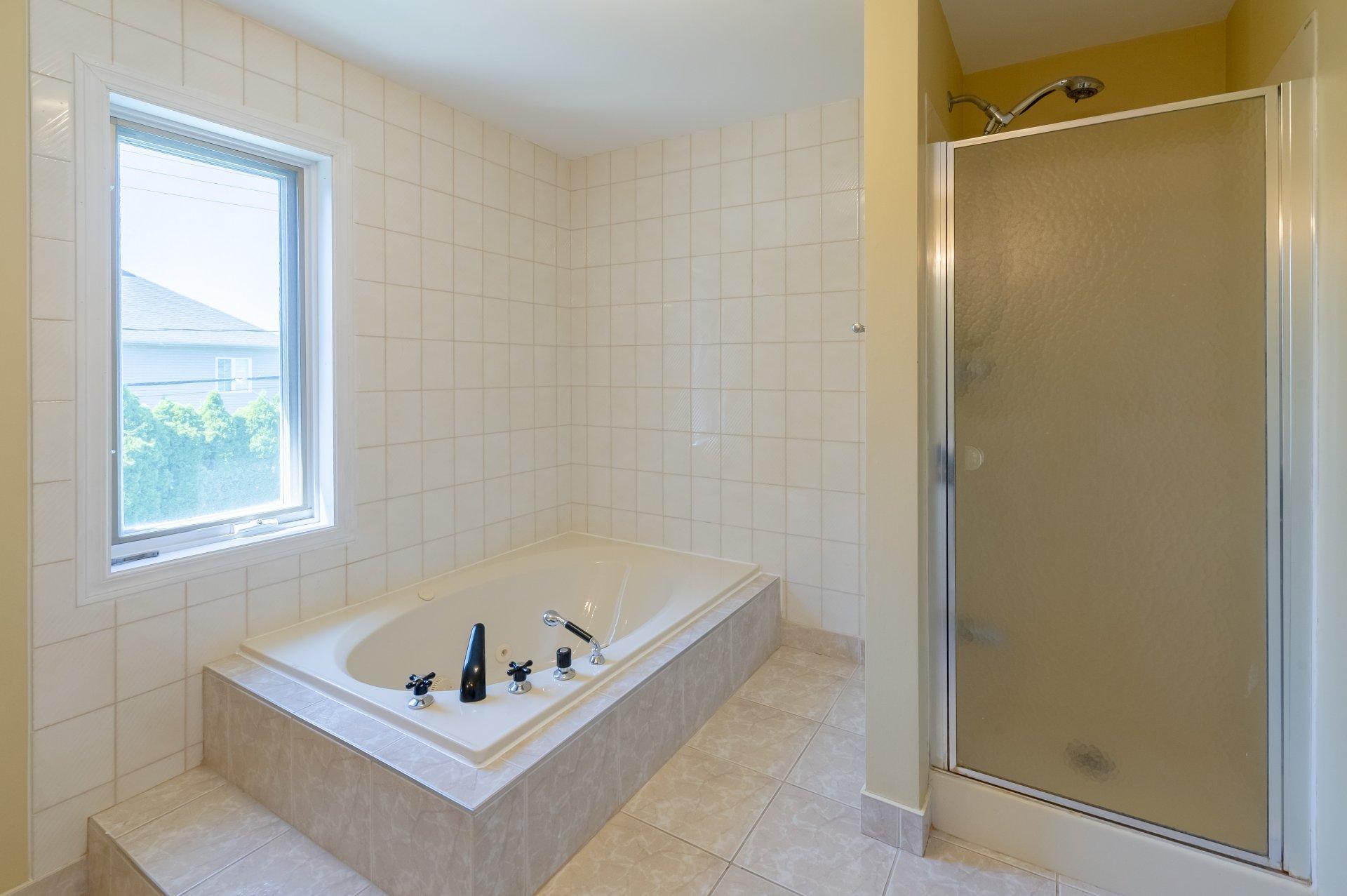 









8993


Crois. Richmond

,
Brossard,




QC
J4X2R9

