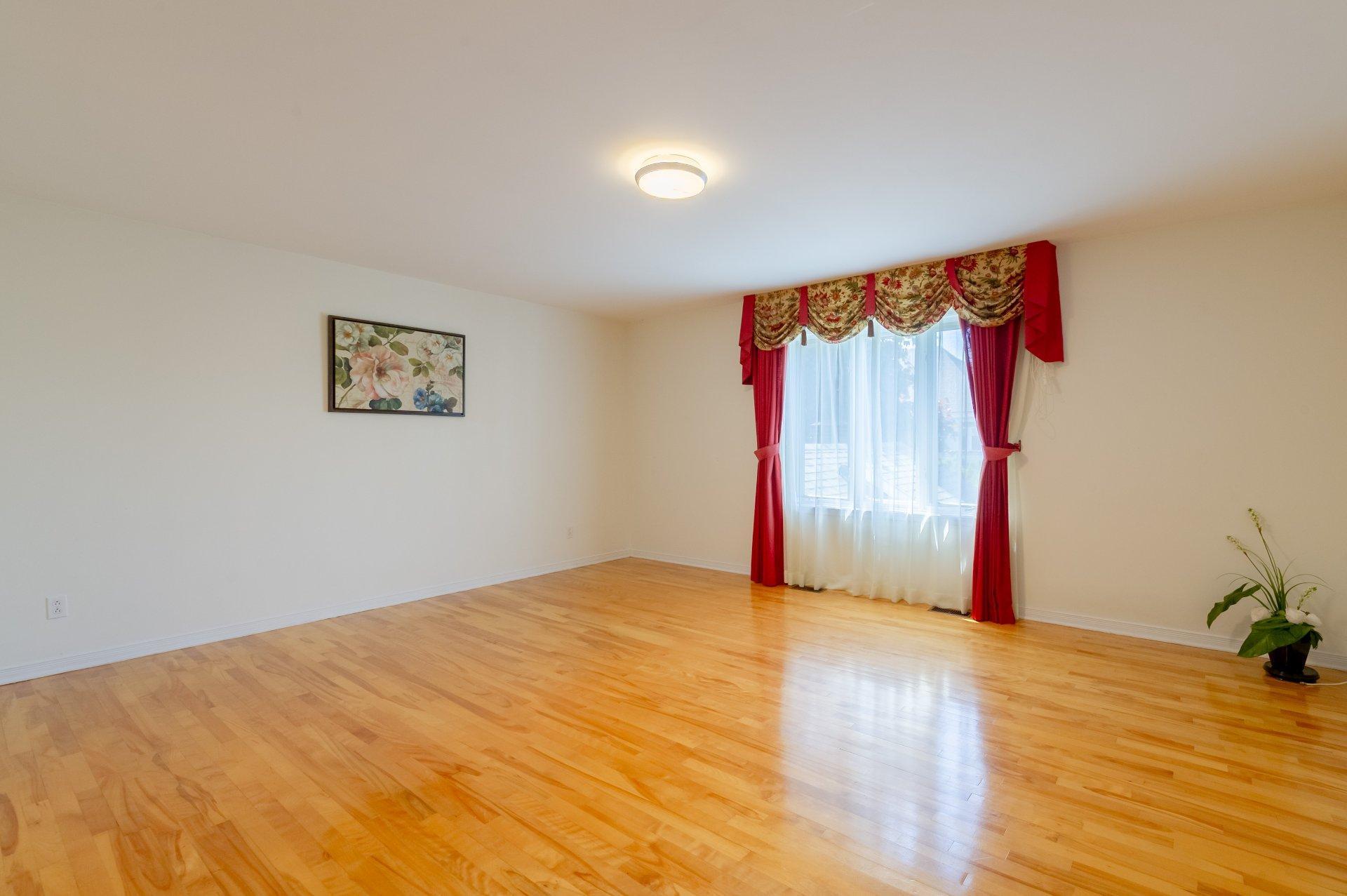 









8993


Crois. Richmond

,
Brossard,




QC
J4X2R9

