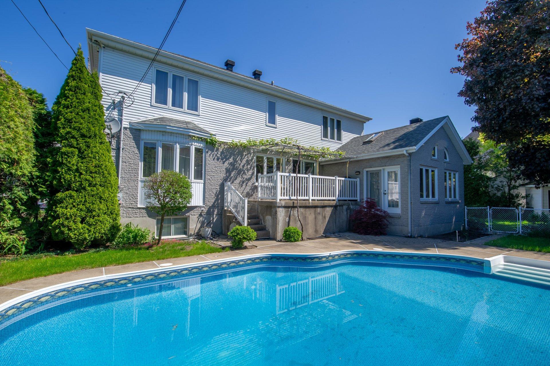 









8993


Crois. Richmond

,
Brossard,




QC
J4X2R9


