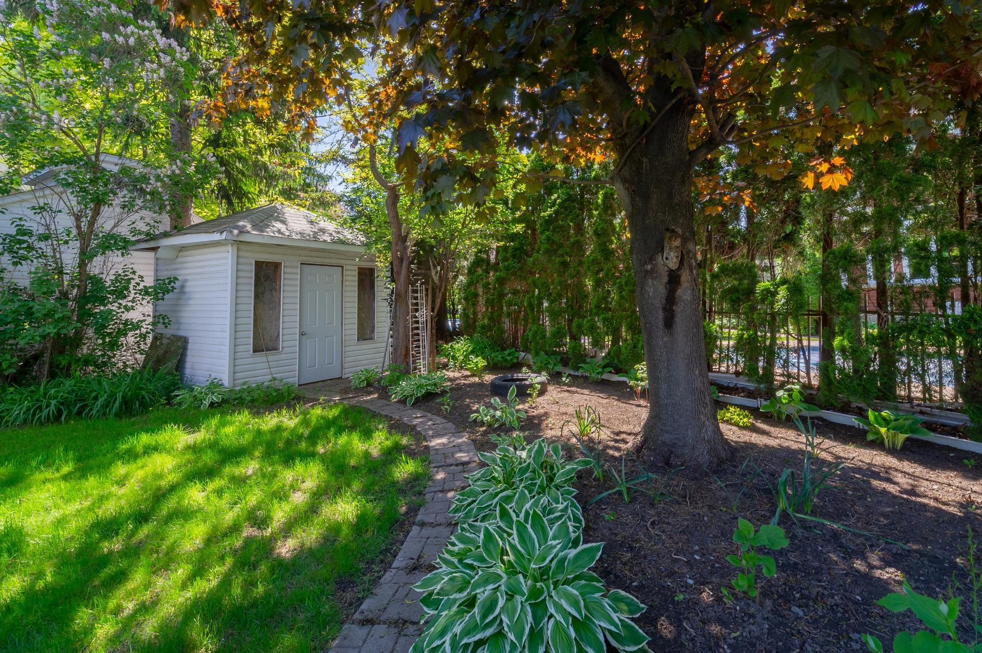 









8993


Crois. Richmond

,
Brossard,




QC
J4X2R9


