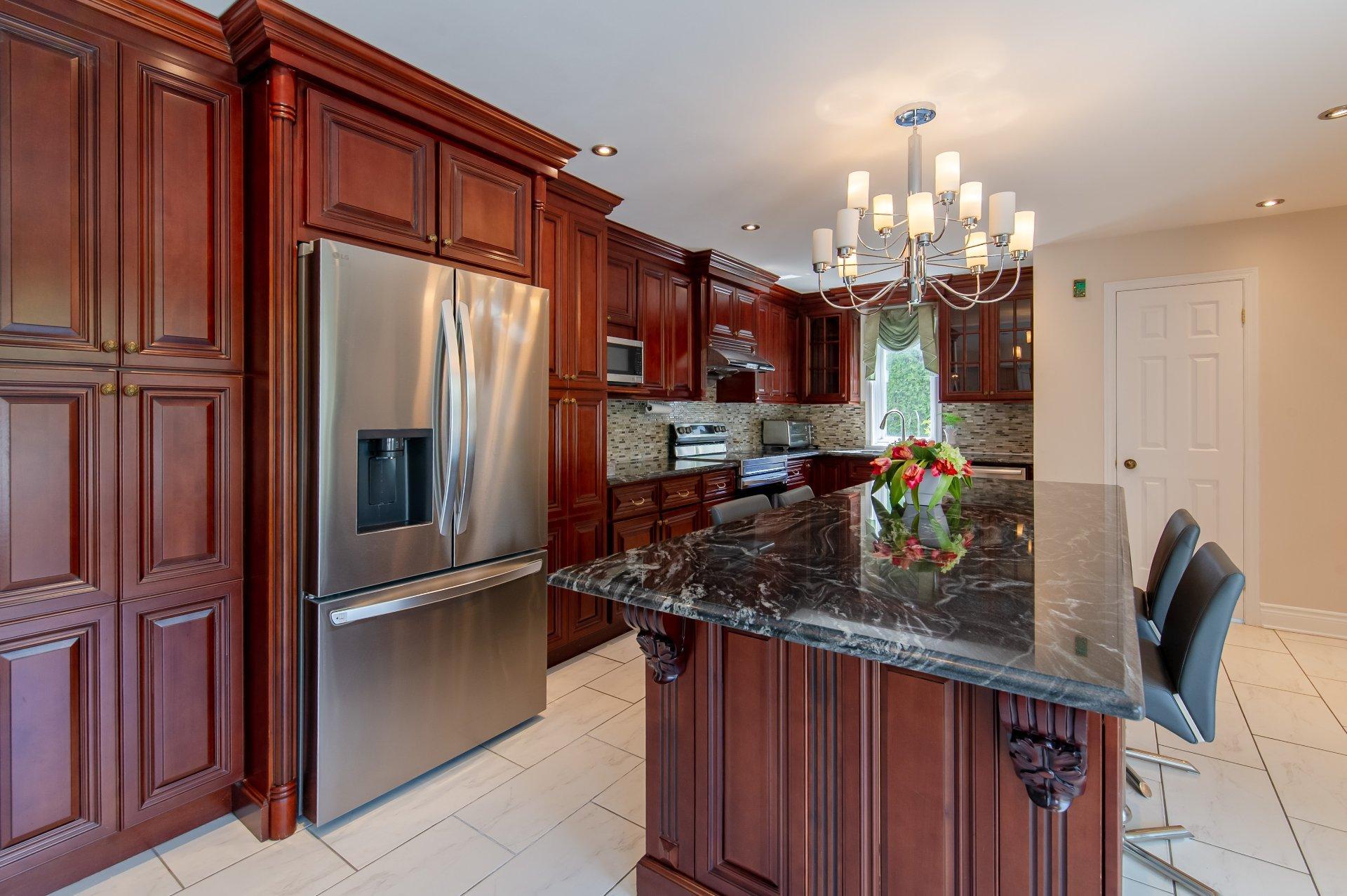 









8993


Crois. Richmond

,
Brossard,




QC
J4X2R9

