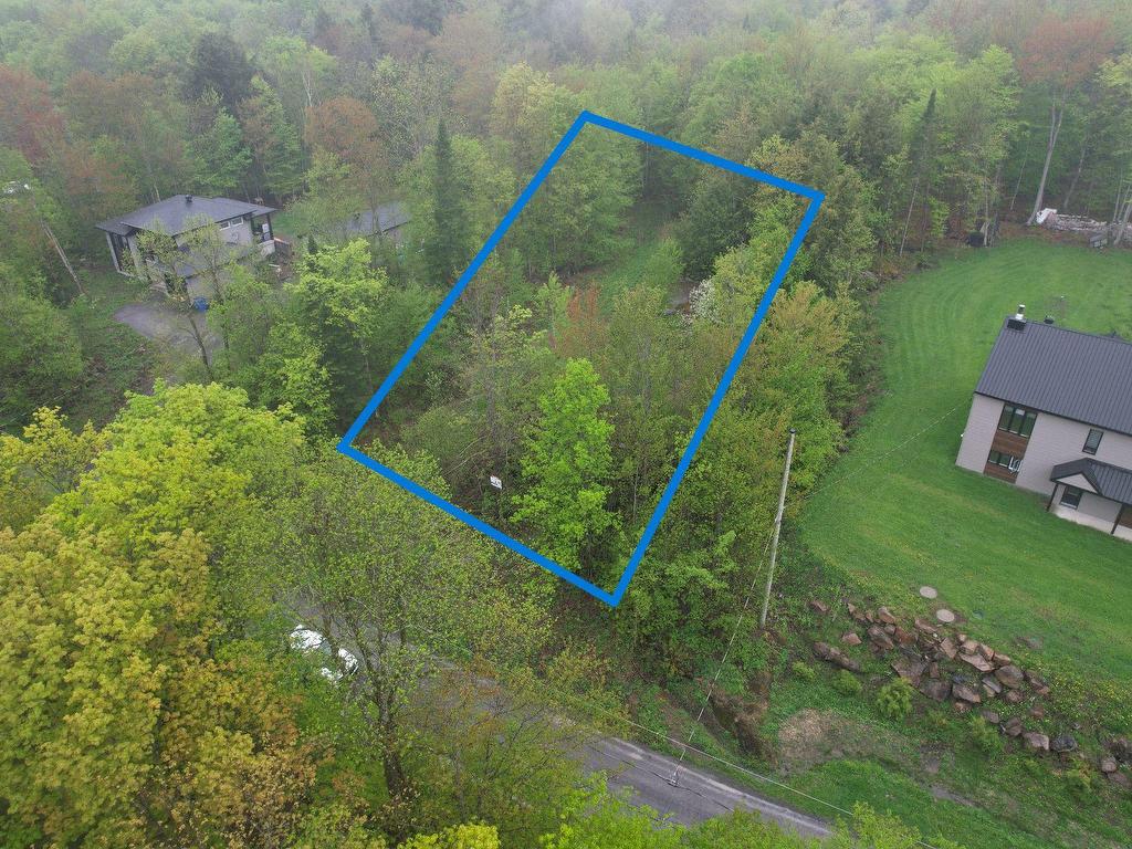 












Rue Caya

,
Saint-Colomban,







QC
J5K1R7

