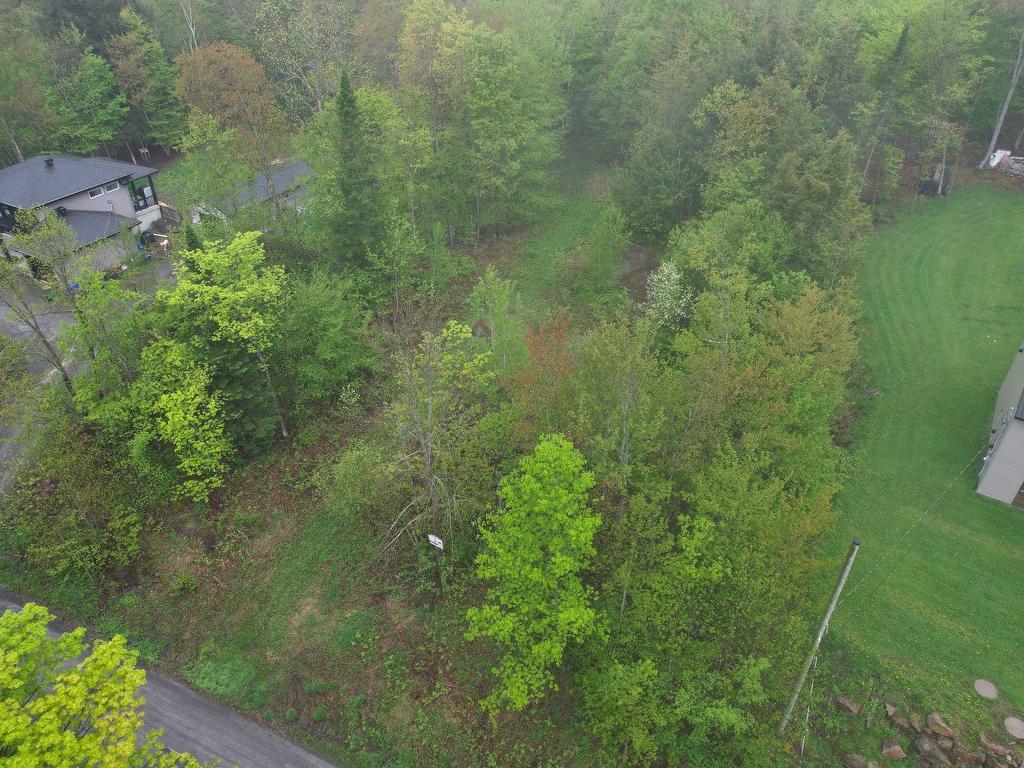 












Rue Caya

,
Saint-Colomban,







QC
J5K1R7

