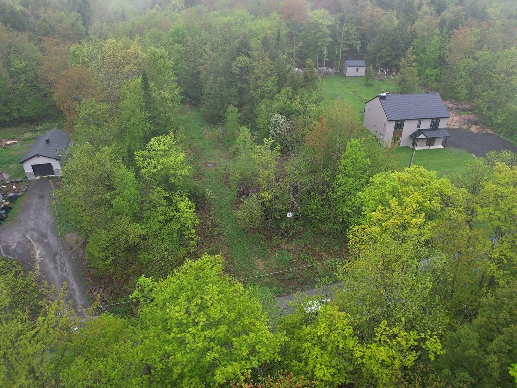 












Rue Caya

,
Saint-Colomban,







QC
J5K1R7

