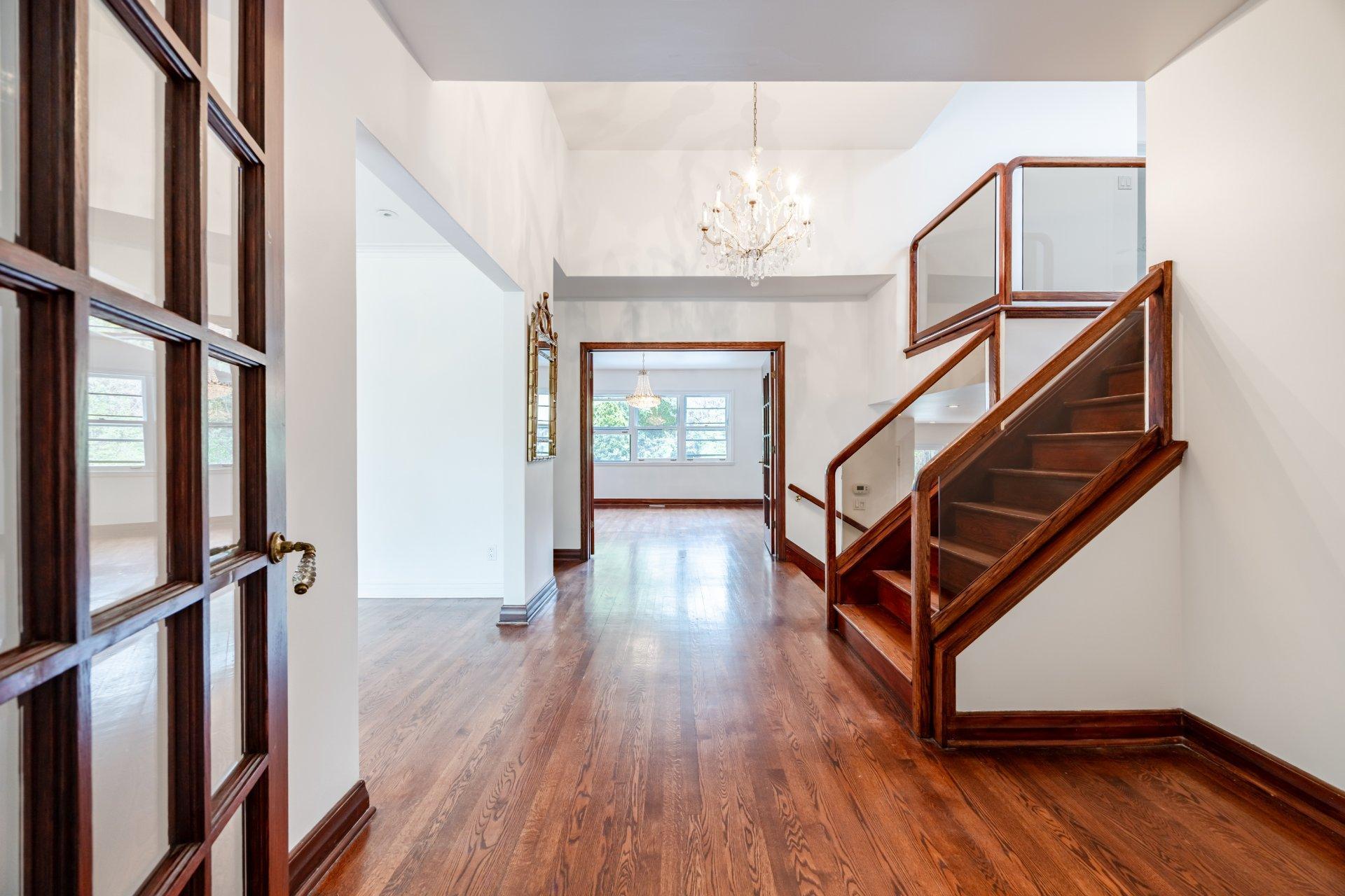 









372


Av. Revere

,
Mont-Royal,




QC
H3P1C3

