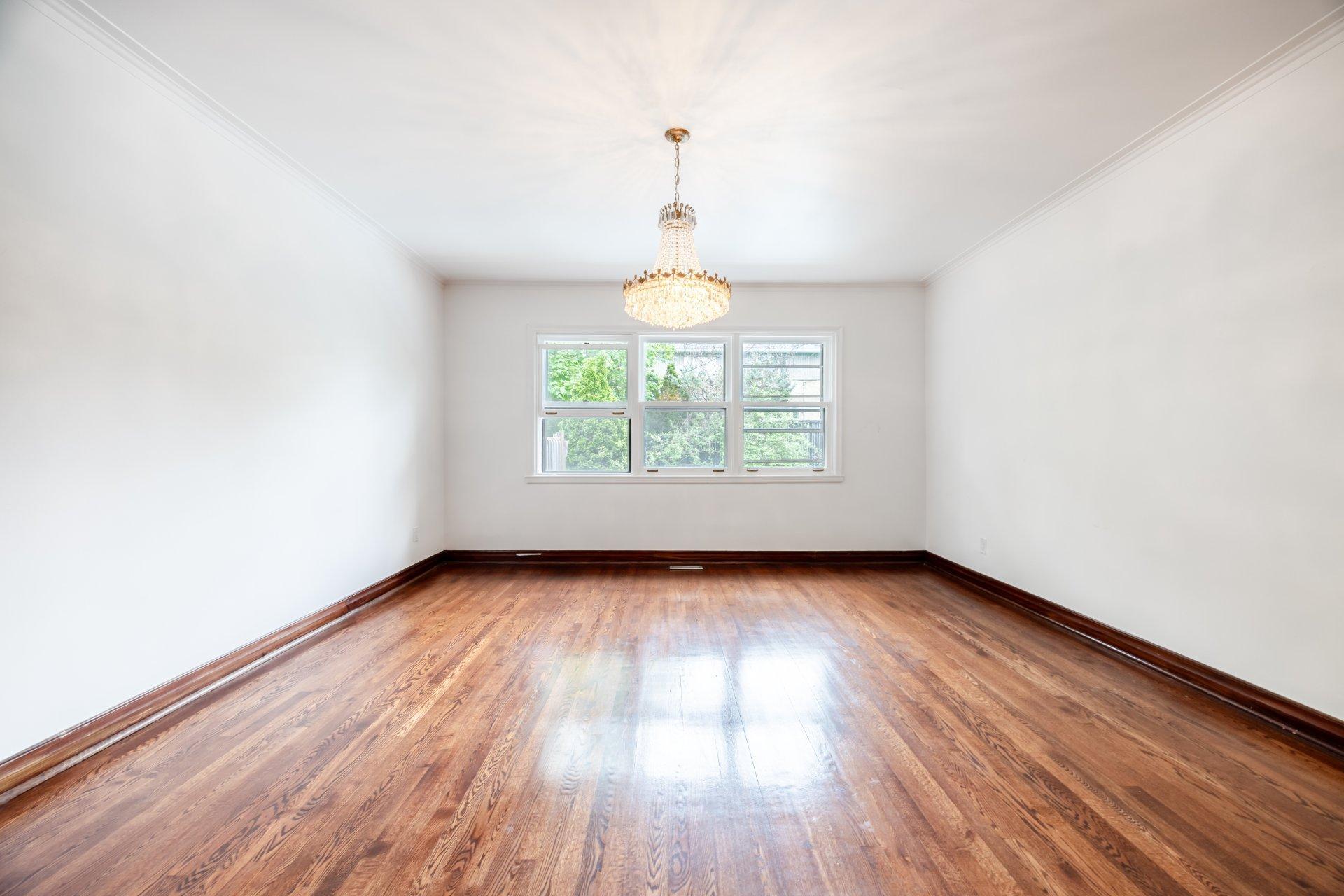 









372


Av. Revere

,
Mont-Royal,




QC
H3P1C3

