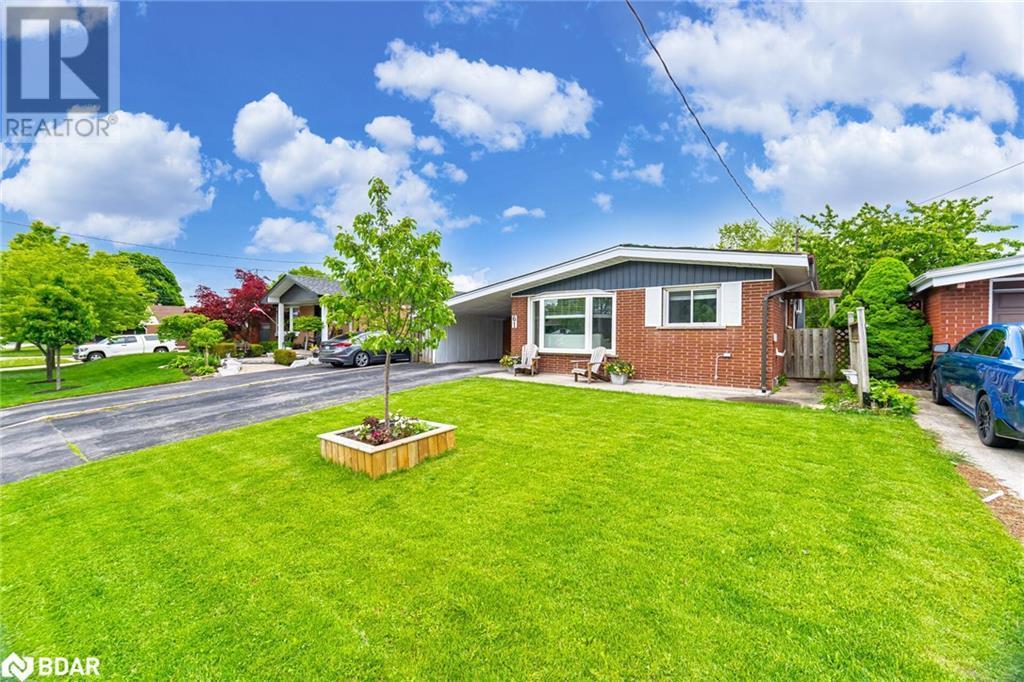 












61 LAWFIELD Drive

,
Hamilton,




Ontario
L8V4C6


