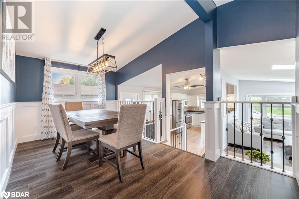 












61 LAWFIELD Drive

,
Hamilton,




Ontario
L8V4C6

