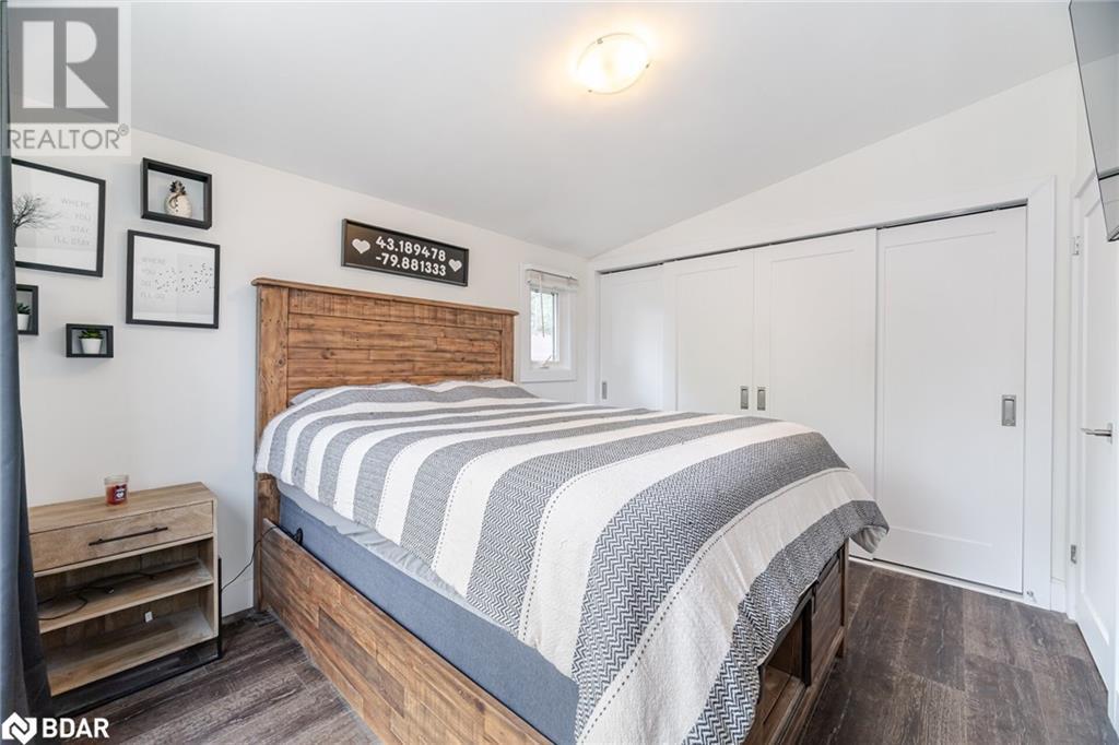 












61 LAWFIELD Drive

,
Hamilton,




Ontario
L8V4C6

