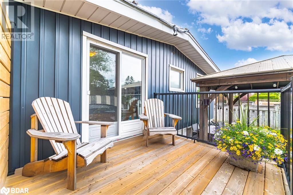 












61 LAWFIELD Drive

,
Hamilton,




Ontario
L8V4C6

