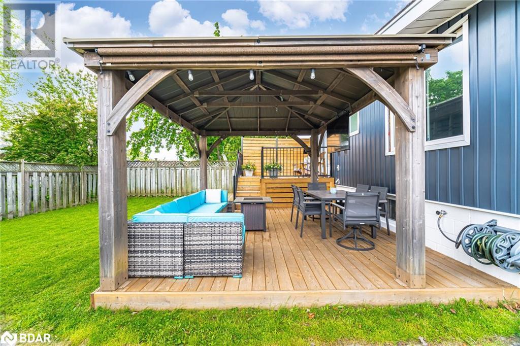 












61 LAWFIELD Drive

,
Hamilton,




Ontario
L8V4C6

