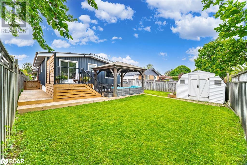 












61 LAWFIELD Drive

,
Hamilton,




Ontario
L8V4C6

