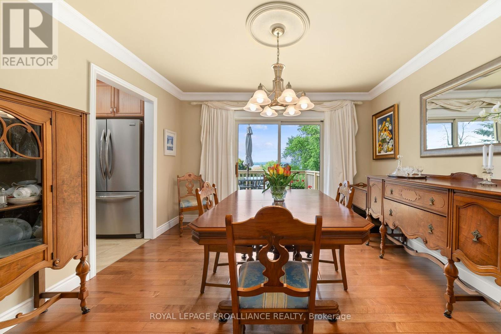 












3286 COUNTY ROAD 3

,
Prince Edward County (Ameliasburg Ward),




Ontario
K0K1L0

