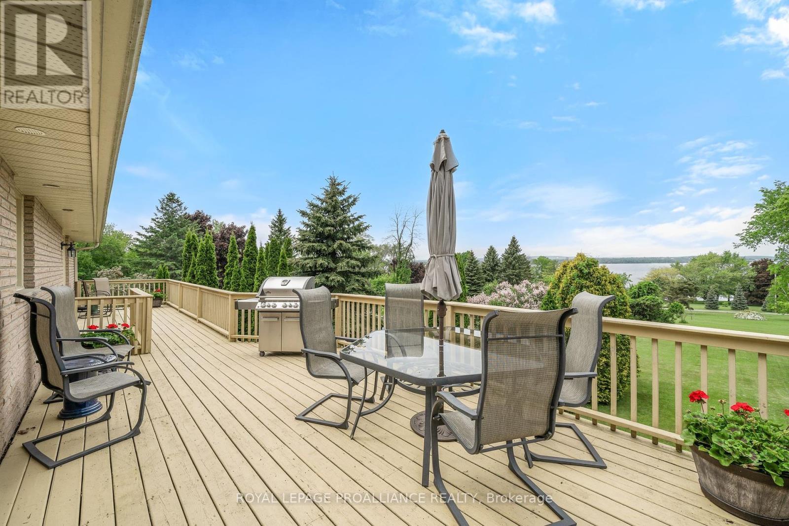 












3286 COUNTY ROAD 3

,
Prince Edward County (Ameliasburg Ward),




Ontario
K0K1L0

