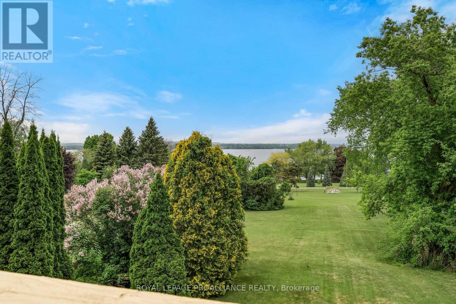 












3286 COUNTY ROAD 3

,
Prince Edward County (Ameliasburg Ward),




Ontario
K0K1L0

