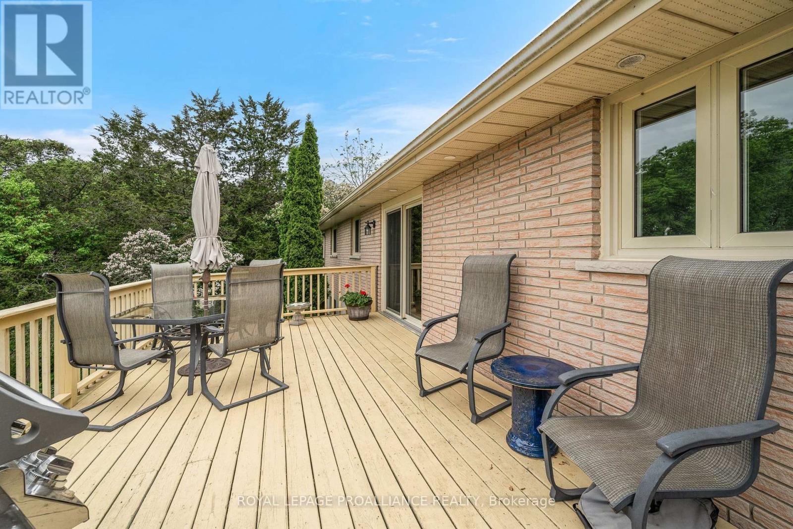 












3286 COUNTY ROAD 3

,
Prince Edward County (Ameliasburg Ward),




Ontario
K0K1L0

