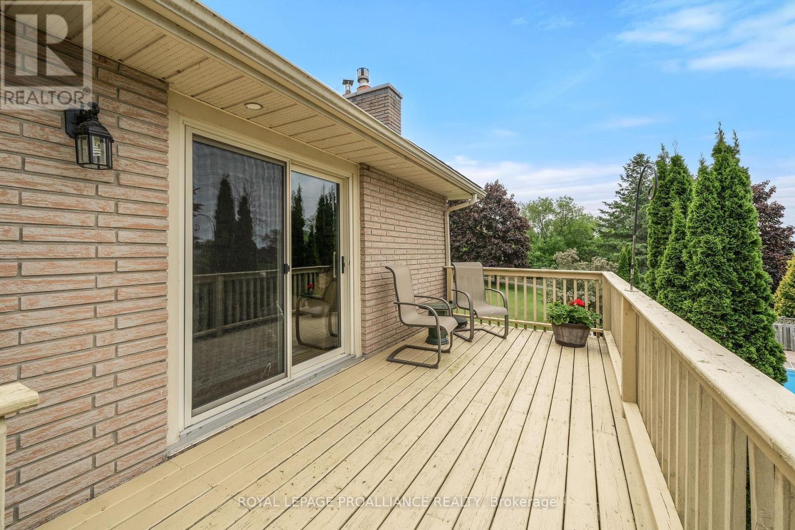 












3286 COUNTY ROAD 3

,
Prince Edward County (Ameliasburg Ward),




Ontario
K0K1L0

