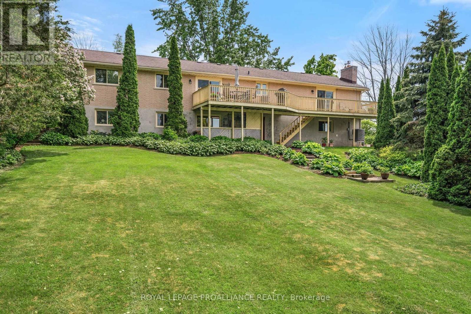 












3286 COUNTY ROAD 3

,
Prince Edward County (Ameliasburg Ward),




Ontario
K0K1L0

