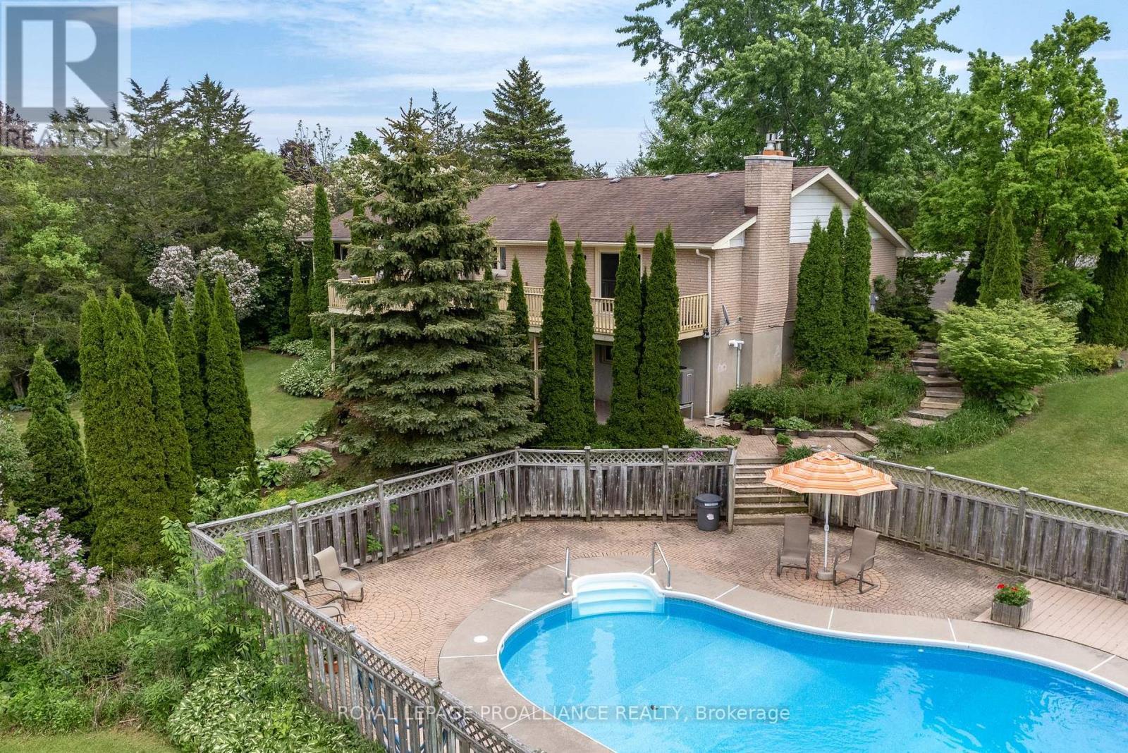 












3286 COUNTY ROAD 3

,
Prince Edward County (Ameliasburg Ward),




Ontario
K0K1L0

