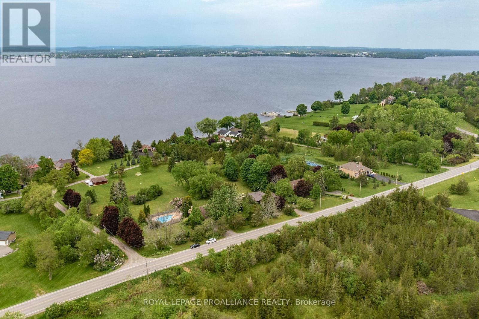 












3286 COUNTY ROAD 3

,
Prince Edward County (Ameliasburg Ward),




Ontario
K0K1L0

