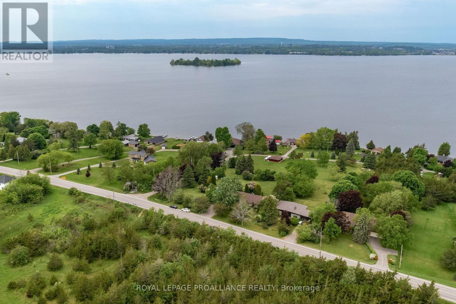 












3286 COUNTY ROAD 3

,
Prince Edward County (Ameliasburg Ward),




Ontario
K0K1L0

