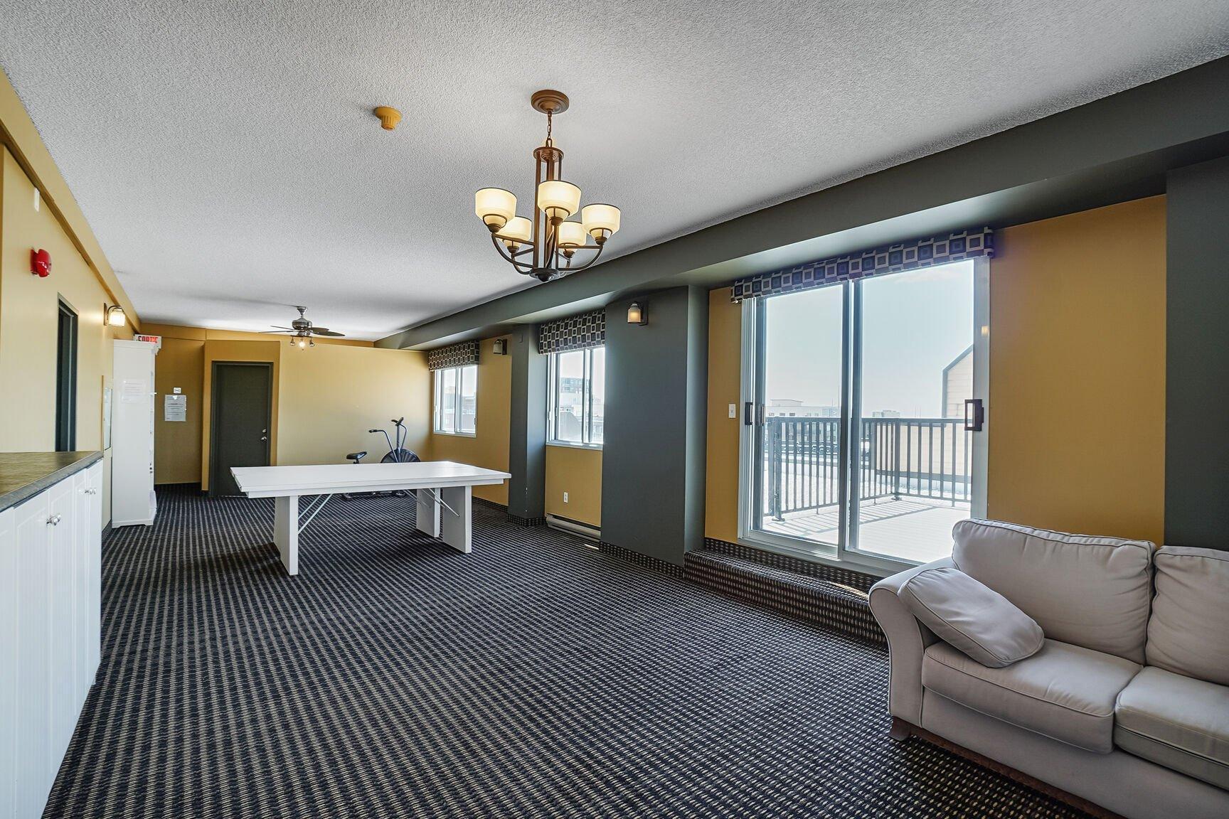 









6851


Boul. des Roseraies

, 405,
Montréal (Anjou),




QC
H1M3N3

