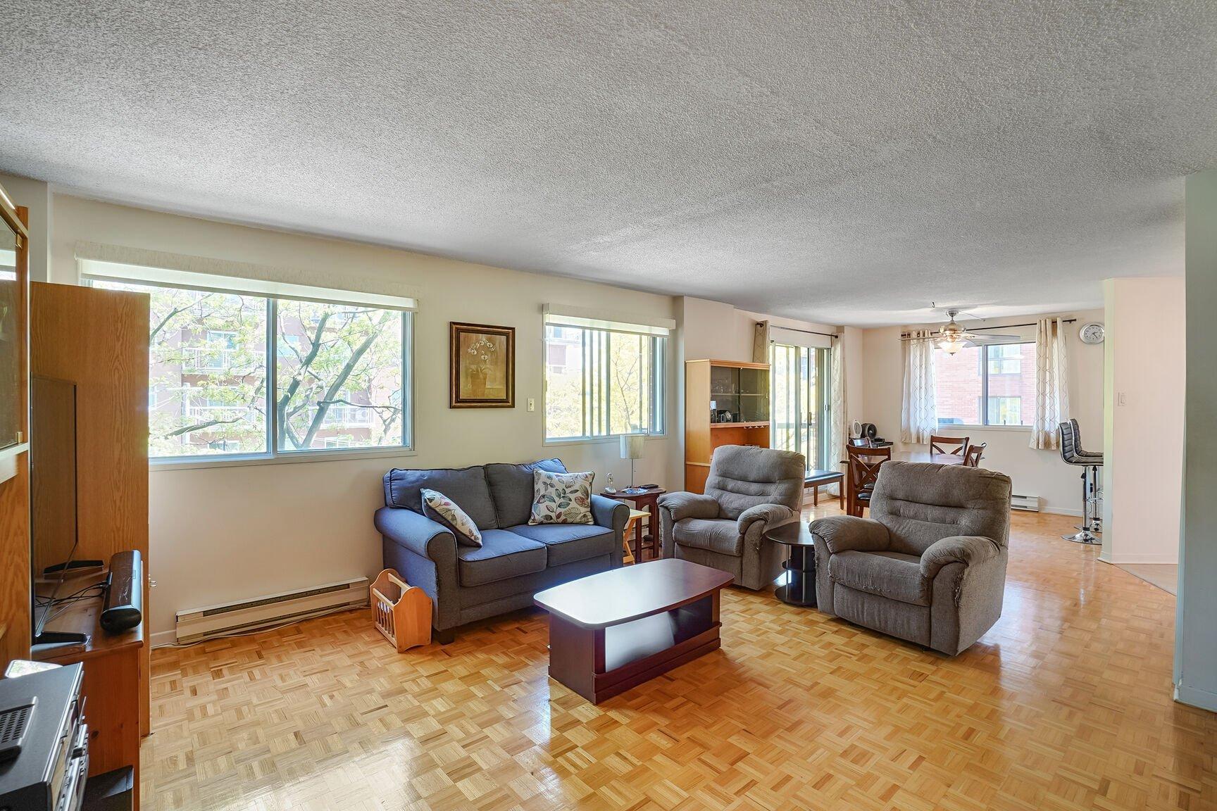 









6851


Boul. des Roseraies

, 405,
Montréal (Anjou),




QC
H1M3N3

