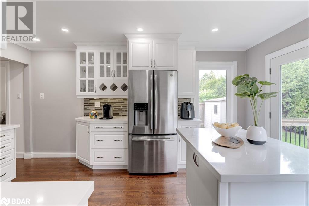 












3097 SWANSEA Drive

,
Oakville,




Ontario
L6L6H7

