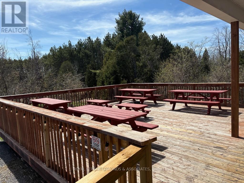 












13694 HWY 7

,
Carleton Place,




Ontario
K7C0C5

