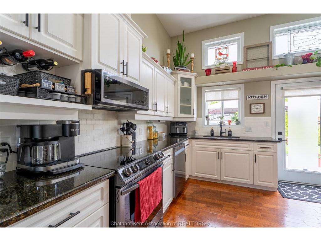 









433


Keil

Trail North,
Chatham,




ON
N7L 5R2

