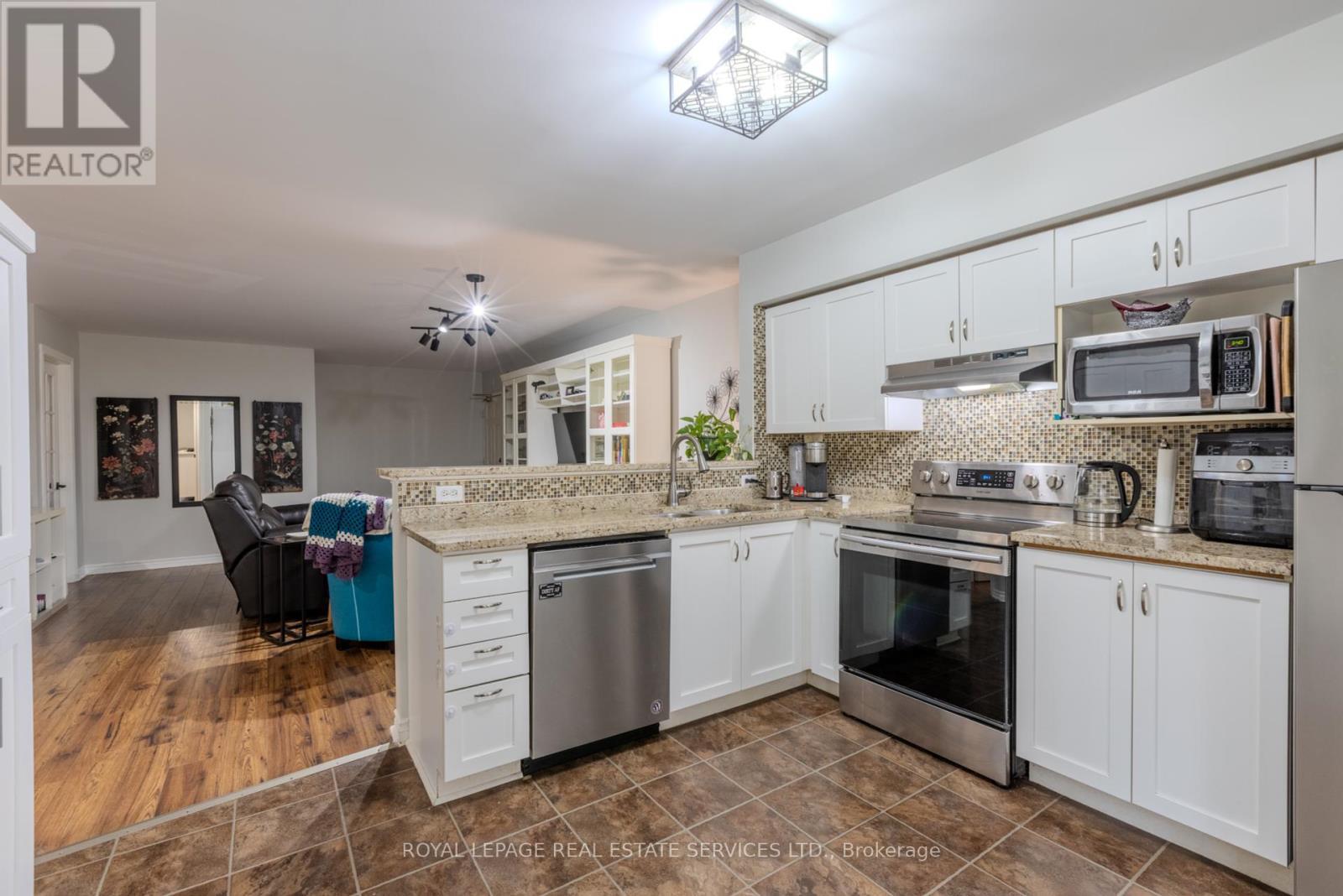 












107 - 4013 KILMER DRIVE

,
Burlington,




Ontario
L7M4M3

