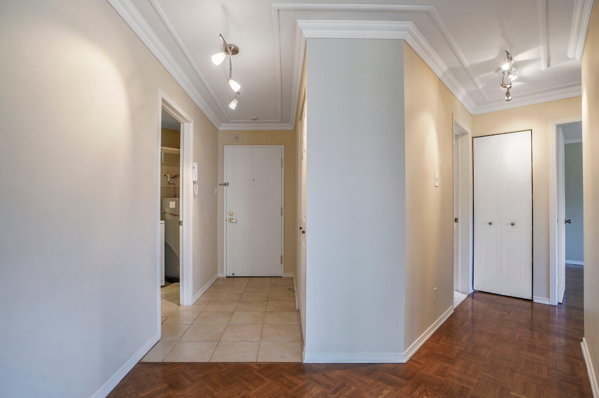 









5270


Rue Riviera

, 306,
Montréal (Pierrefonds-Roxboro),




QC
H8Z3H2

