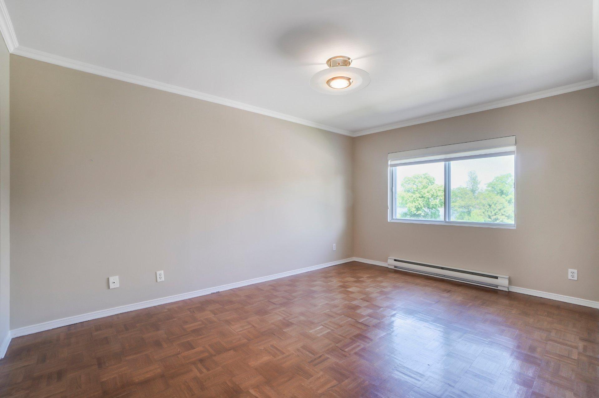 









5270


Rue Riviera

, 306,
Montréal (Pierrefonds-Roxboro),




QC
H8Z3H2

