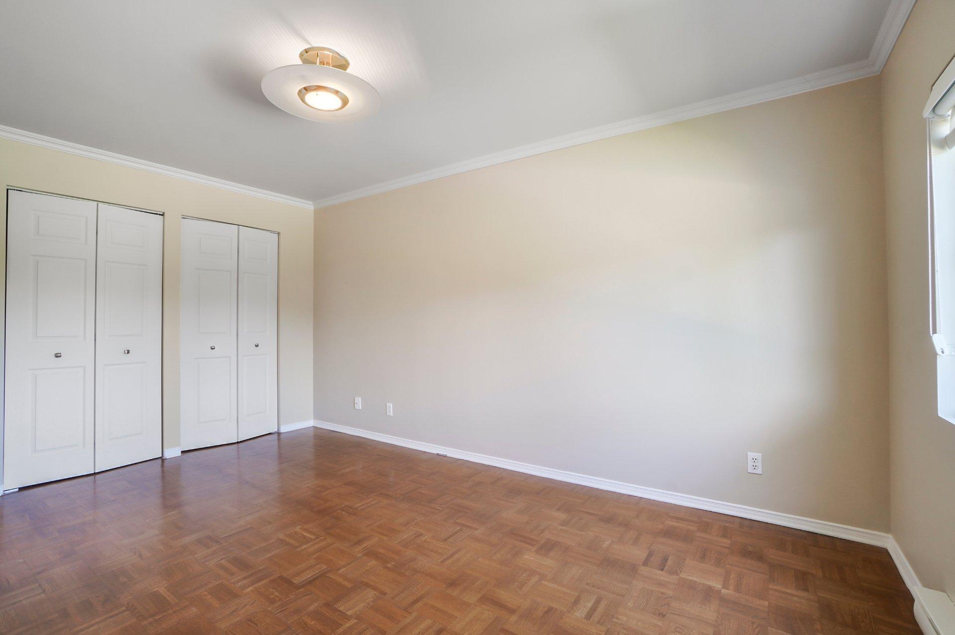 









5270


Rue Riviera

, 306,
Montréal (Pierrefonds-Roxboro),




QC
H8Z3H2

