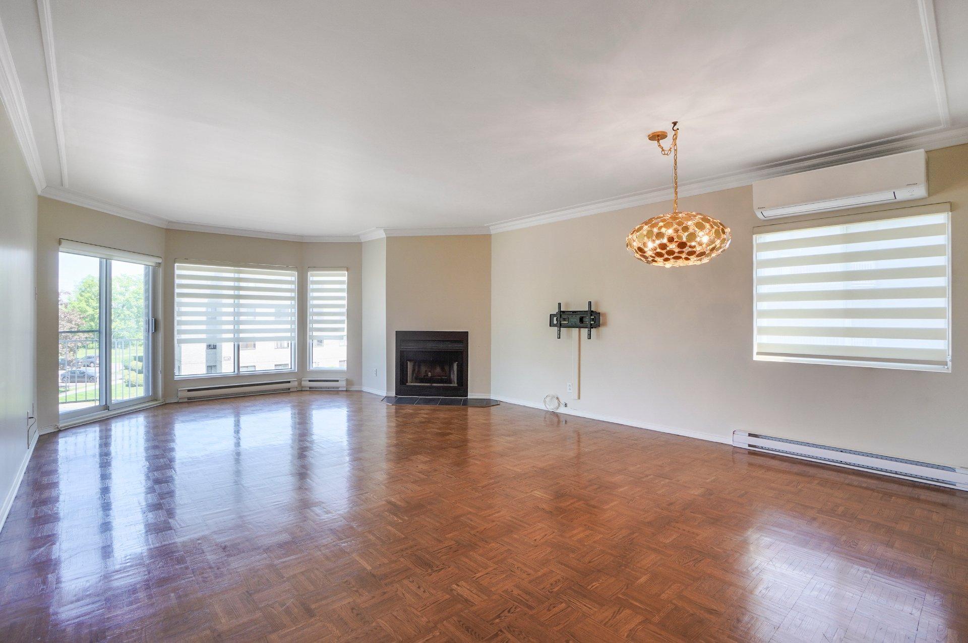 









5270


Rue Riviera

, 306,
Montréal (Pierrefonds-Roxboro),




QC
H8Z3H2

