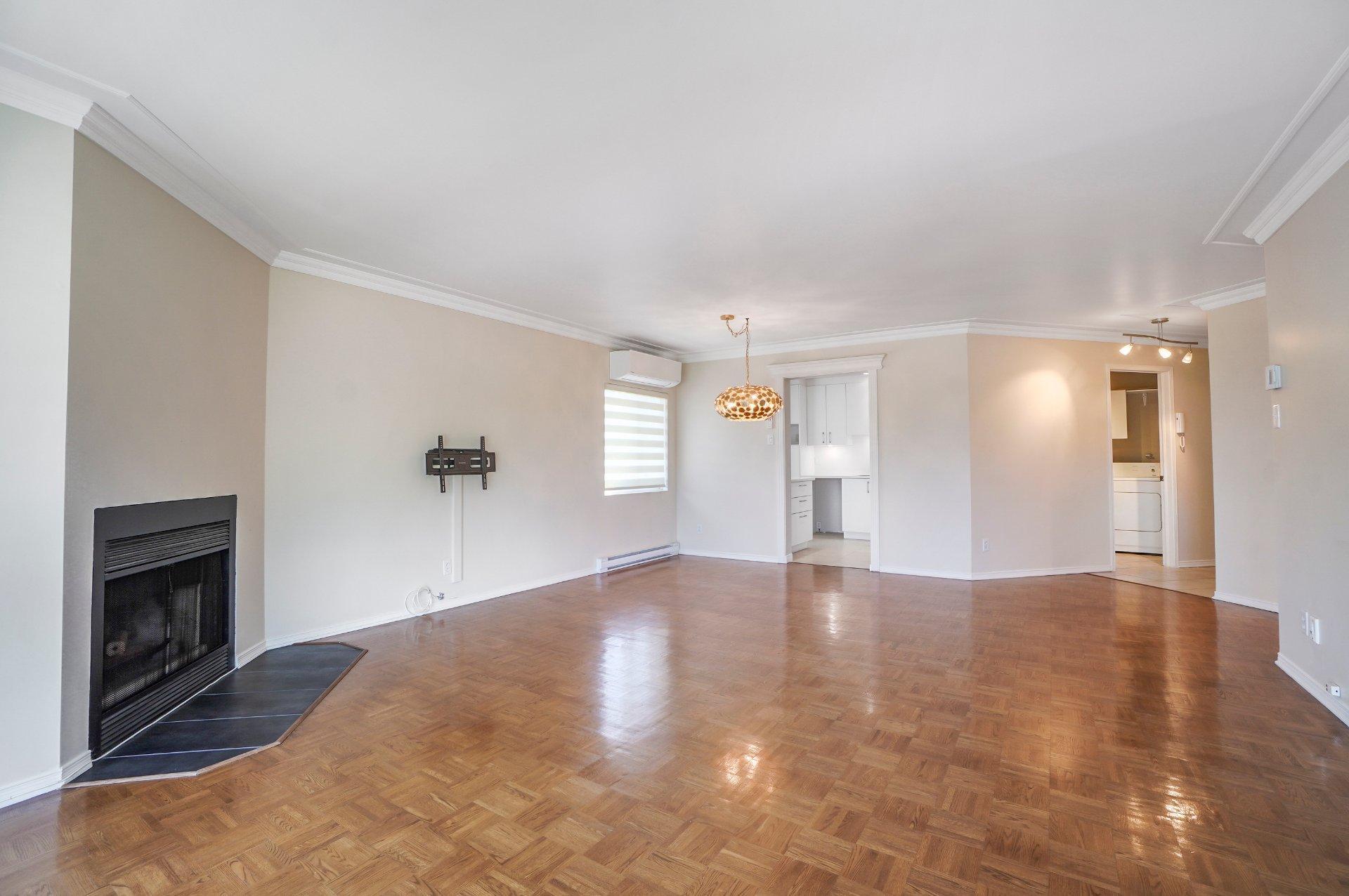 









5270


Rue Riviera

, 306,
Montréal (Pierrefonds-Roxboro),




QC
H8Z3H2


