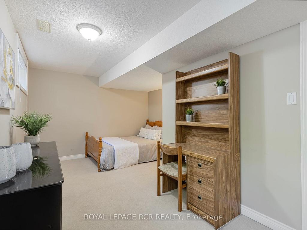 









69


Spencer

Avenue,
Orangeville,




ON
L9W 5E7

